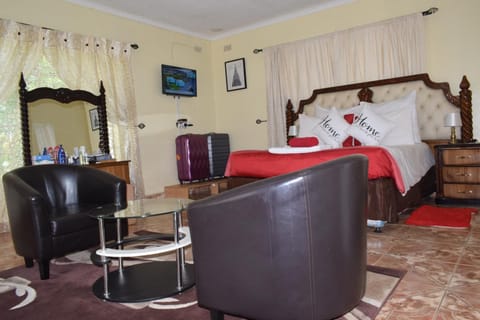 The Crown Inn Guest House Alojamiento y desayuno in Harare