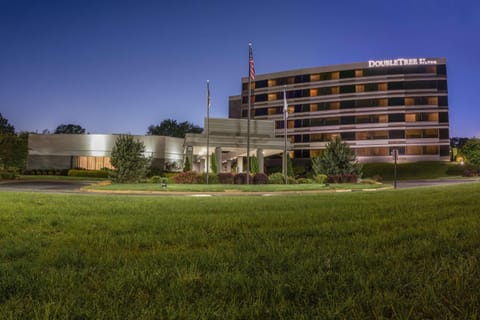 DoubleTree by Hilton Winston Salem - University, NC Hotel in Winston-Salem