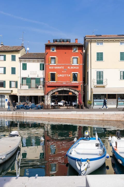 Property building, Lake view