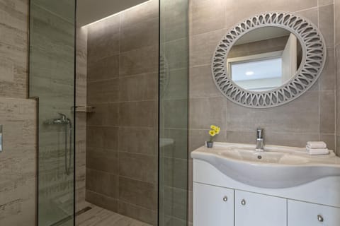 Meltemi Coast Suites Apartment in Rethymno