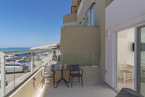 Meltemi Coast Suites Apartment in Rethymno