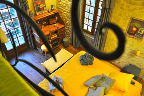 Bed, Photo of the whole room
