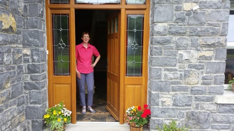 Whitethorn Lodge, Bed & Breakfast, Lackafinna Alojamiento y desayuno in County Mayo