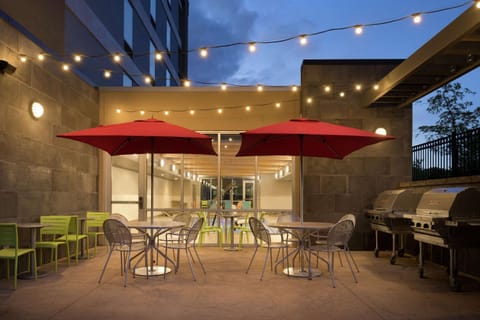Home2 Suites by Hilton Roseville Minneapolis Hotel in Roseville
