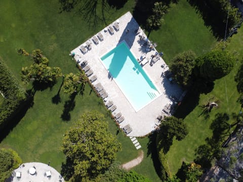 Garden, Swimming pool