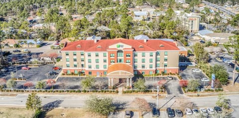 Holiday Inn Express Hotel & Suites Gulf Shores, an IHG Hotel Resort in Gulf Shores