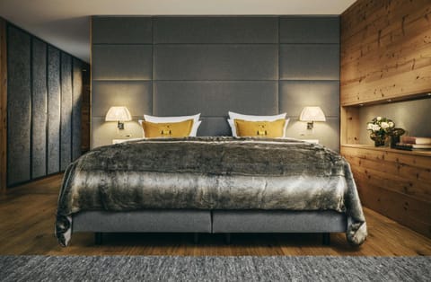 TV and multimedia, Bedroom, On site