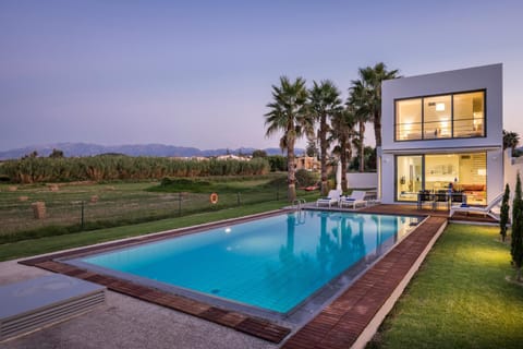 Blue Sea Luxury Villa Chalet in Crete