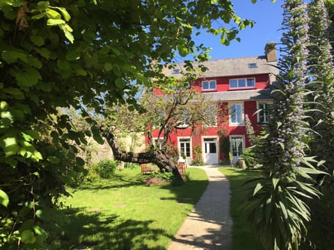 L'Ermitage Bed and Breakfast in Saint-Vaast-la-Hougue