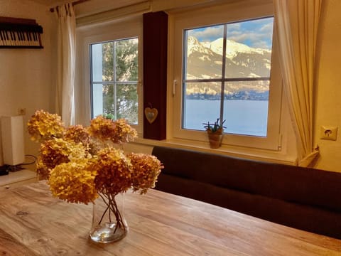 Dining area, Mountain view