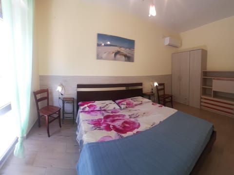 Casa Vacanze"Il Bouganville" Bed and Breakfast in Carbonia
