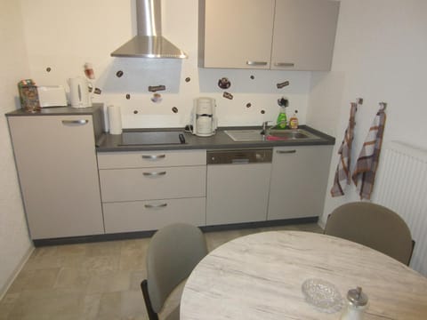 Kitchen or kitchenette, Dining area, Internal: Not applicable to any particular room