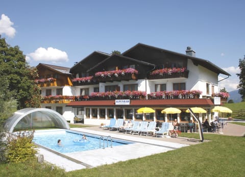 Facade/entrance, Swimming pool, Swimming pool