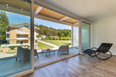 Promenaden-Strandhotel Marolt Haupthaus Hôtel in Carinthia, Austria