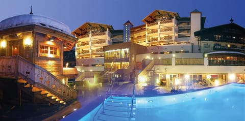 Winter, Pool view