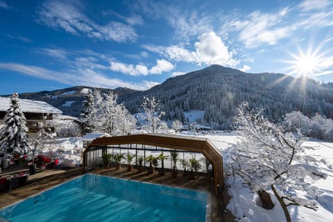 Winter, Balcony/Terrace, Mountain view, Mountain view, Pool view, Pool view, Swimming pool