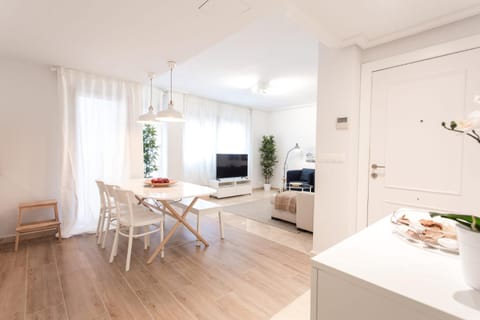 The Lucky Flats - Pintor Sorolla Condo in Alicante