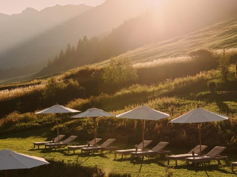 Swimming pool, Swimming pool, sunbed