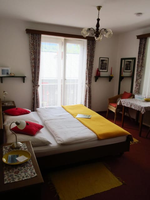 Pension Stissen Haus am See Bed and Breakfast in Villach