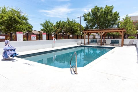 Pool view, Swimming pool