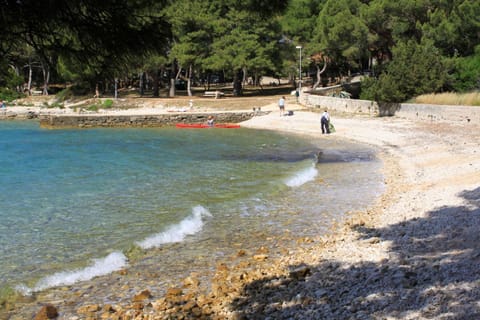 Apartments with a parking space Artatore, Losinj - 7938 Apartment in Mali Losinj