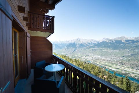 Natural landscape, View (from property/room), Balcony/Terrace, Mountain view