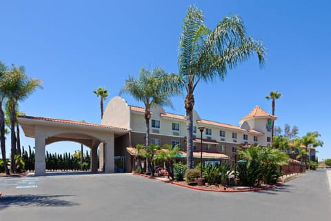 Holiday Inn Express Hotel & Suites San Diego-Escondido, an IHG Hotel Hotel in Escondido Village