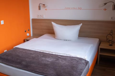 Orange Hotel und Apartments Hotel in Neu-Ulm