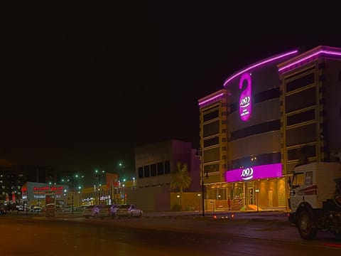 Property building, Night, Location