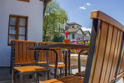 Balcony/Terrace, City view