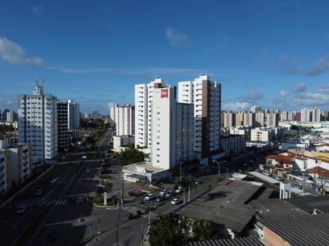 Property building, Day, Neighbourhood, Bird's eye view, City view, Street view, Location, Parking