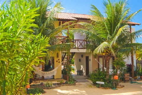 Property building, Facade/entrance, Garden