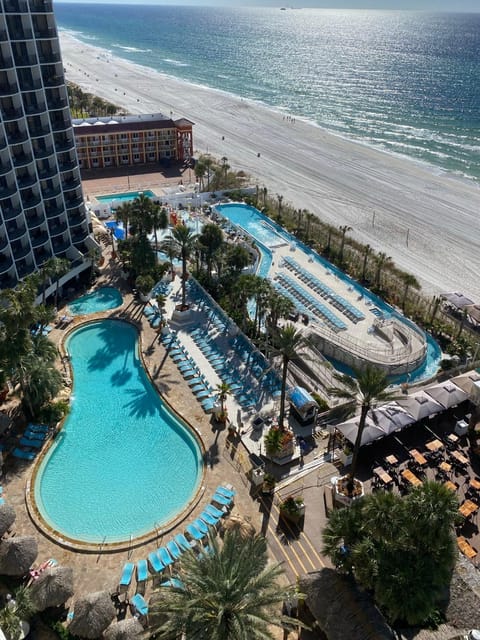 Holiday Inn Resort Panama City Beach - Beachfront, an IHG Hotel Estância in Panama City Beach