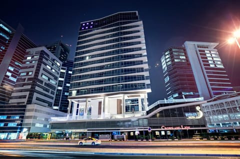 Nearby landmark, Facade/entrance, Night