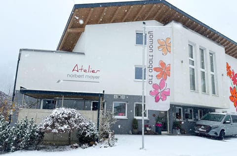 Property building, Property logo or sign, Logo/Certificate/Sign, Parking