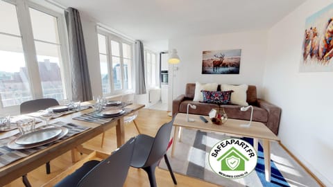 Living room, Dining area