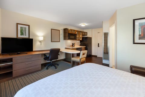 Candlewood Suites-West Springfield, an IHG Hotel Hotel in West Springfield