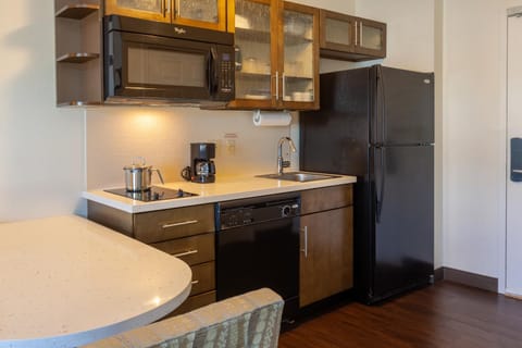 Candlewood Suites-West Springfield, an IHG Hotel Hotel in West Springfield