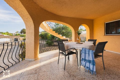 Villa Teresa by Abahana Villas Villa in Calp