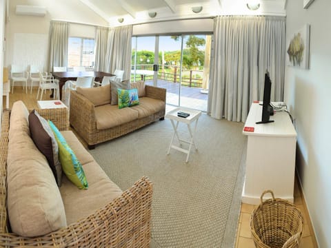 Addo River-View Lodge Haus in Port Elizabeth