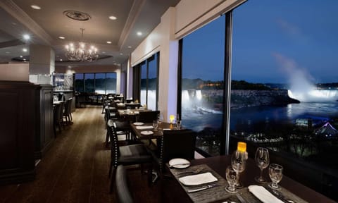 Restaurant/places to eat, Restaurant/places to eat, River view