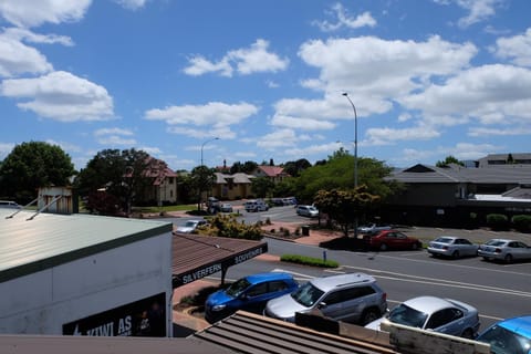 Property building, Neighbourhood, Street view, Location