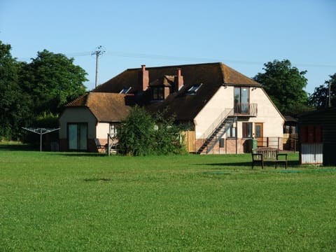 Property building, Day, Garden