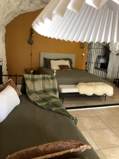 Les Troglos de la Tufolière Bed and Breakfast in Centre-Val de Loire