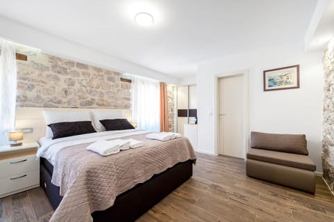 Apartments Palace Rialto Bed and Breakfast in Šibenik