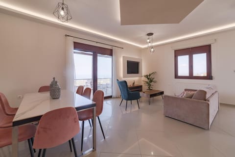 Vigles ,Modern Suites with jacuzzi and amazing view Apartment in Crete