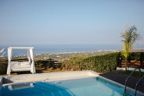 Vigles ,Modern Suites with jacuzzi and amazing view Apartment in Crete