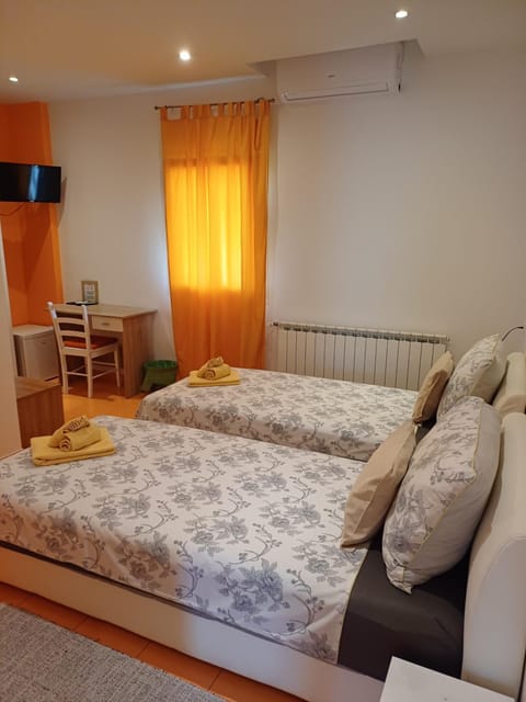 Guest house Slatki Snovi Bed and Breakfast in Šibenik-Knin County, Croatia