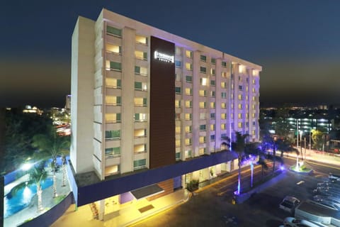 Staybridge Suites Guadalajara Expo, an IHG Hotel Apart-hotel in Guadalajara