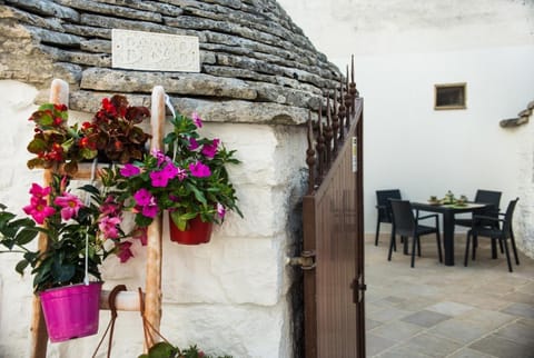 Trulli Family - Trulli&Cummerse Bed and Breakfast in Province of Taranto